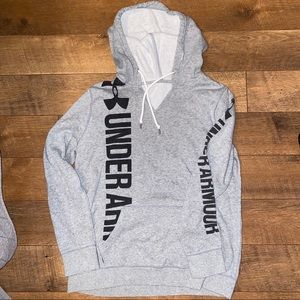NWOT Under Armour Sweatshirt